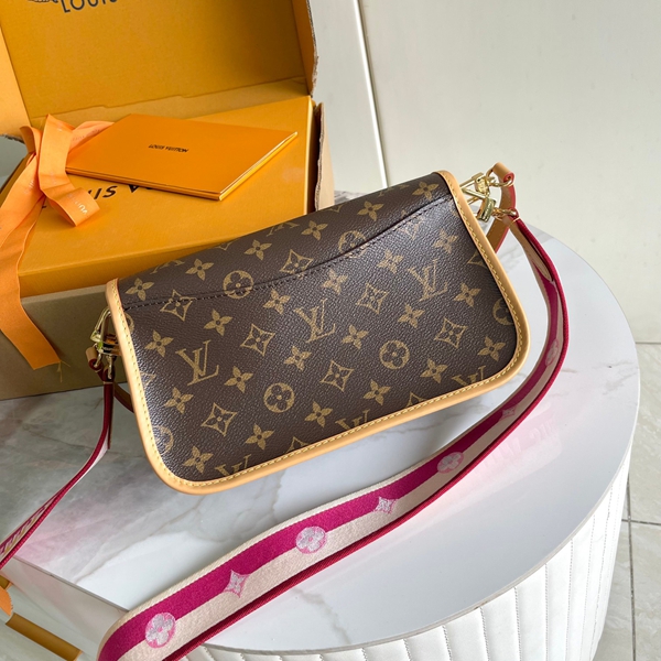 ルイヴィトンバッグ側面デザイン